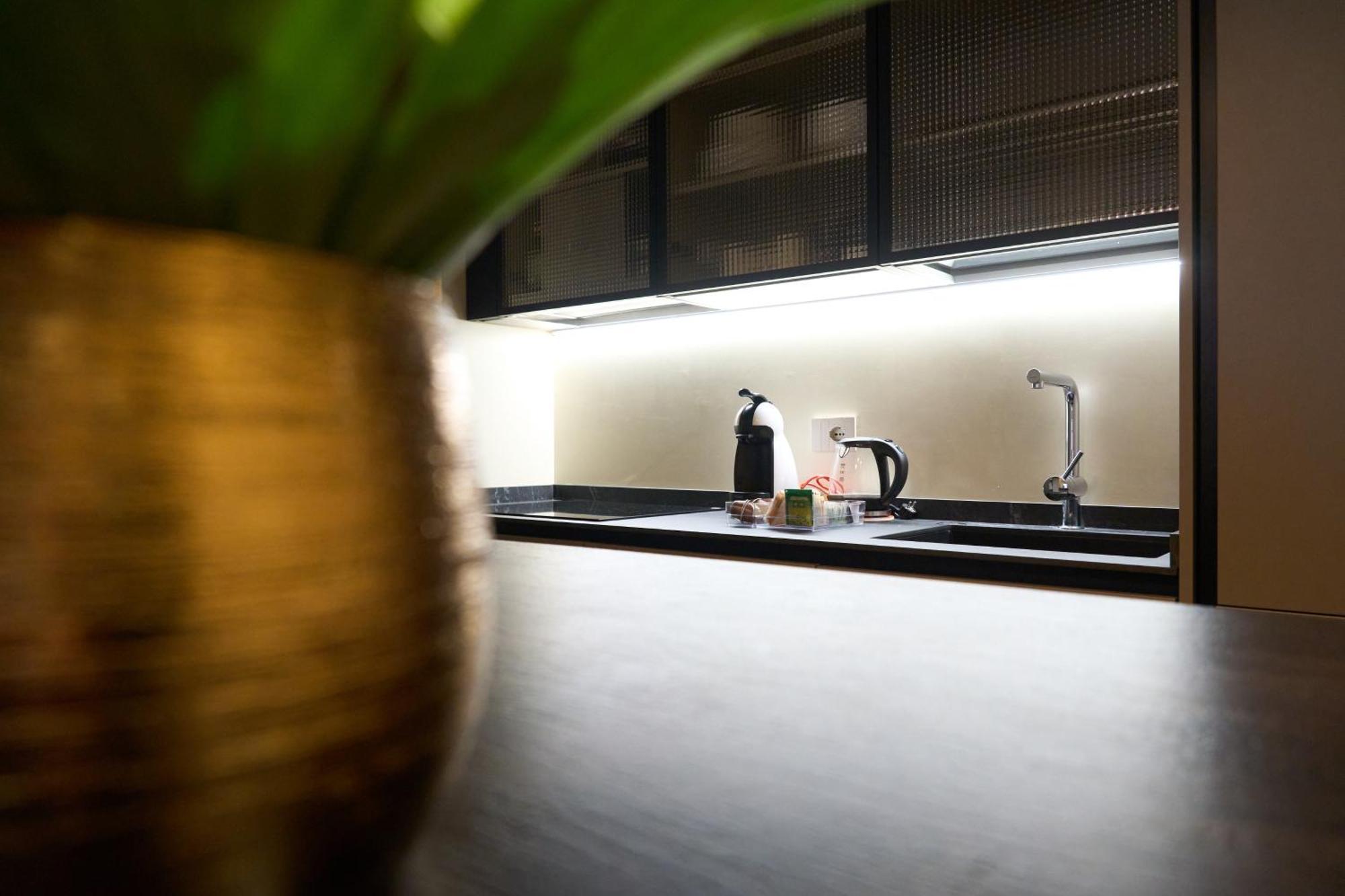 Trastevere Boutique With Gym And Steam Shower Рим Екстериор снимка
