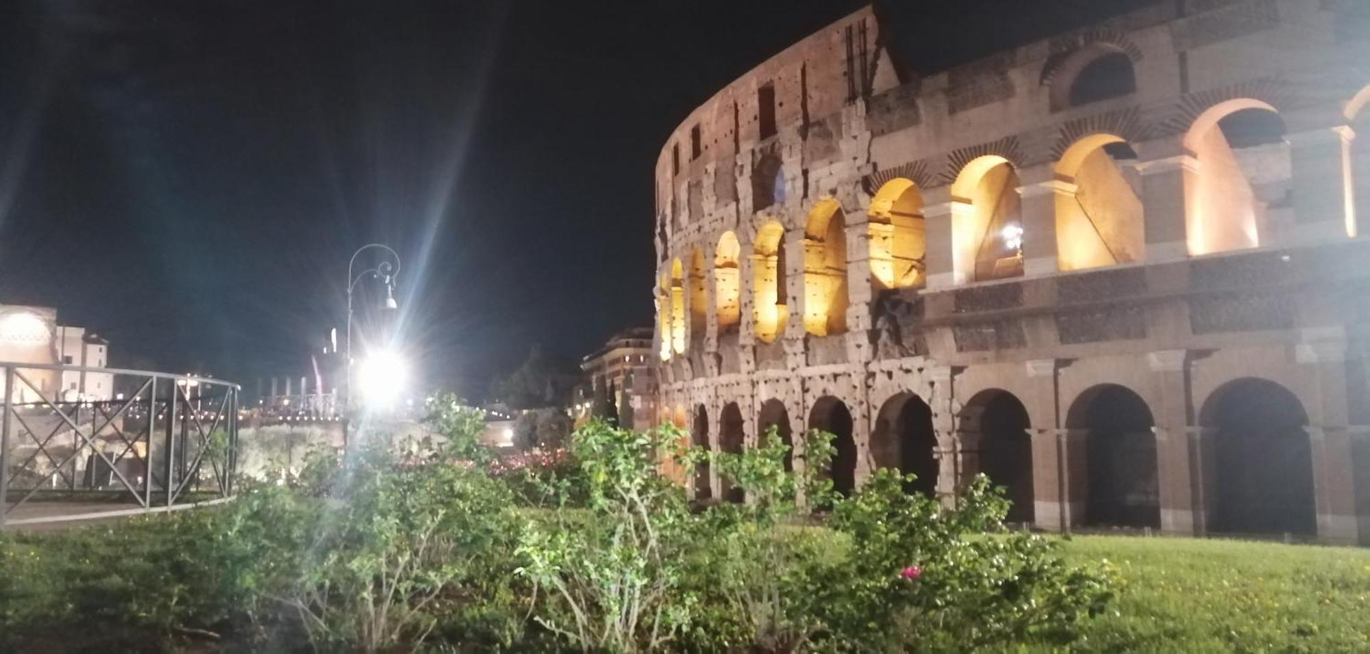 Trastevere Boutique With Gym And Steam Shower Рим Екстериор снимка