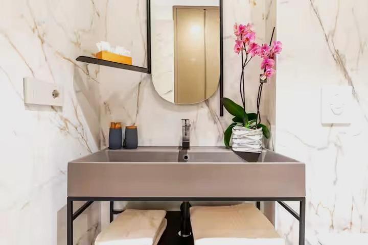 Trastevere Boutique With Gym And Steam Shower Рим Екстериор снимка